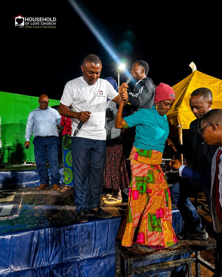 Angwan Yellow - Abuja Crusade Day 1 gallery